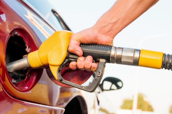 Intervento del Governo in materia di carburanti: bene il rafforzamento dei controlli, ridurre di più i costi.